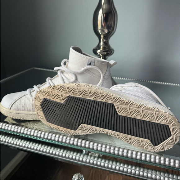 JORDAN White Men High Top Sneakers - Picture 2 of 4